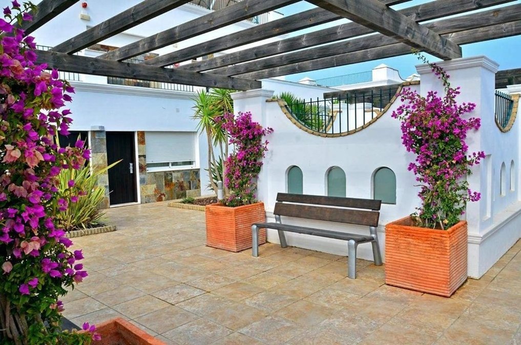 APARTAMENTOS PIEDRAMAR 3/25