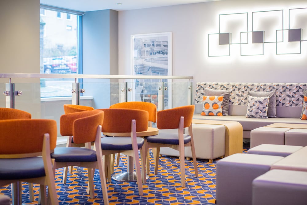 Holiday Inn Express Edinburgh Royal Mile 40/77