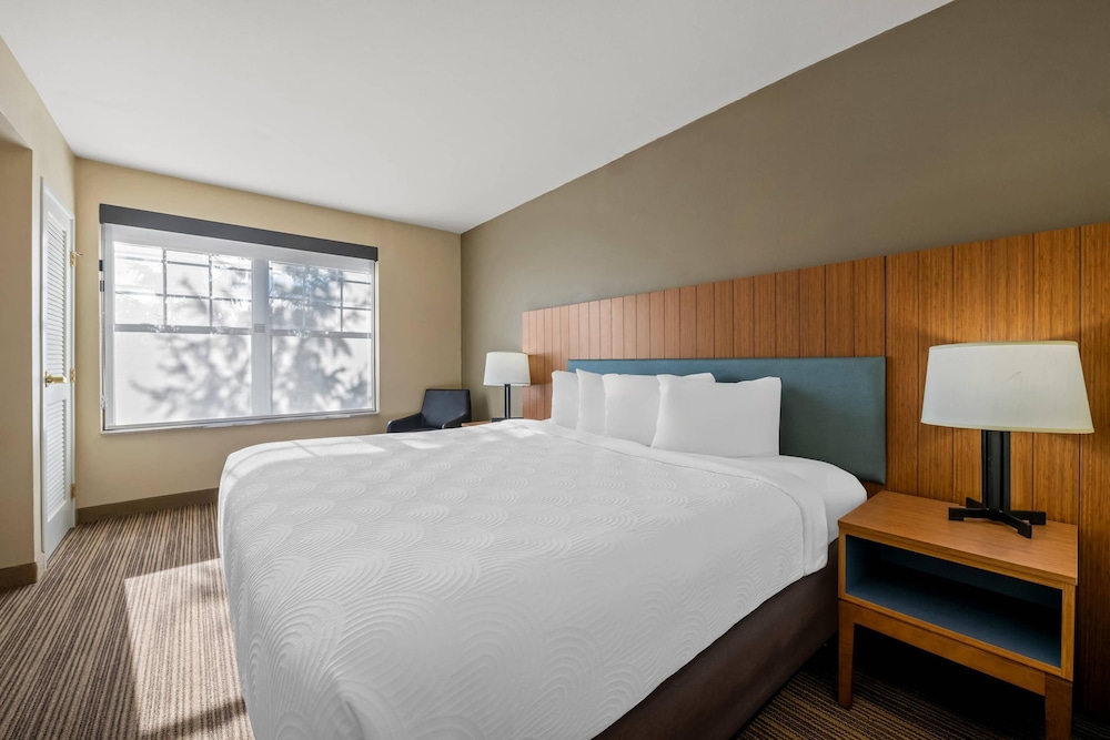 Country Inn Suites By Radisson Red Wing Mn 25/59