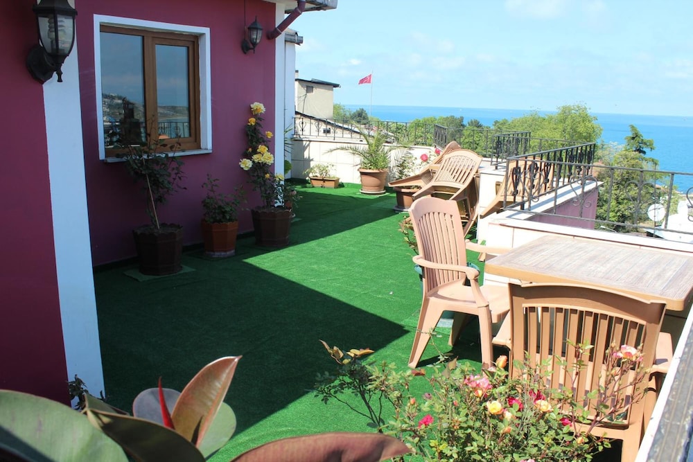 Nazar Hotel 39/40