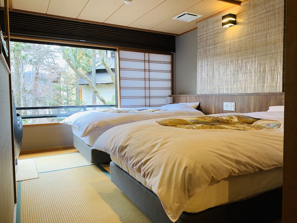 DELUXE, DOUBLE OR TWIN BED, GARDEN VIEW, PRIVATE BATHROOM