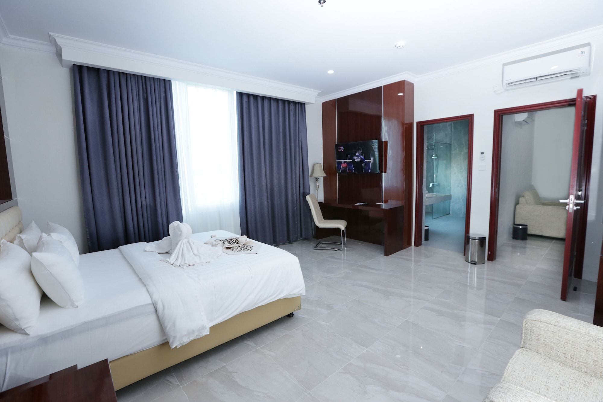 Sindoro, Suite, King Bed