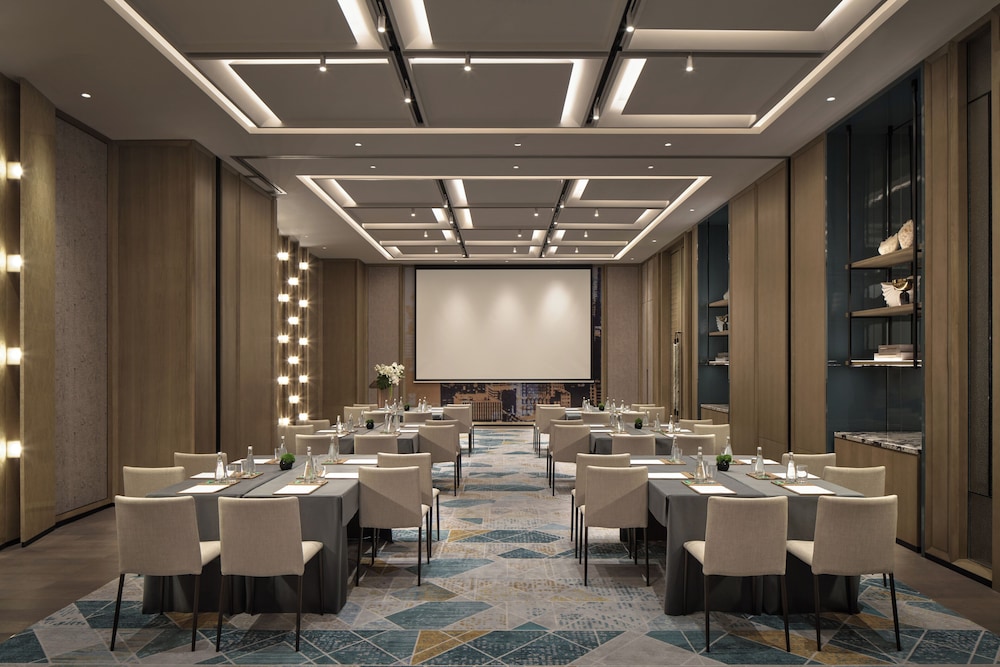 Hyatt Regency Zhuhai Gongbei 39/45