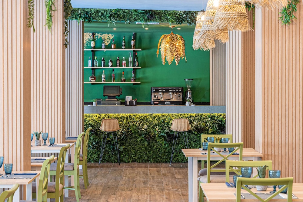Marsenses Ferrera Blanca Adults Only Hotel 126/150