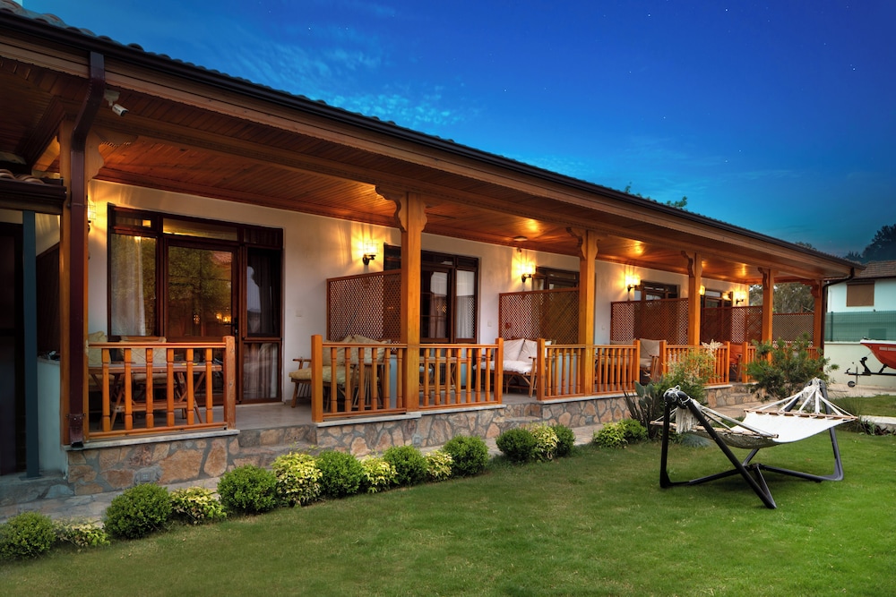 Orange Garden Hotel Akyaka، مرماريس 2/50