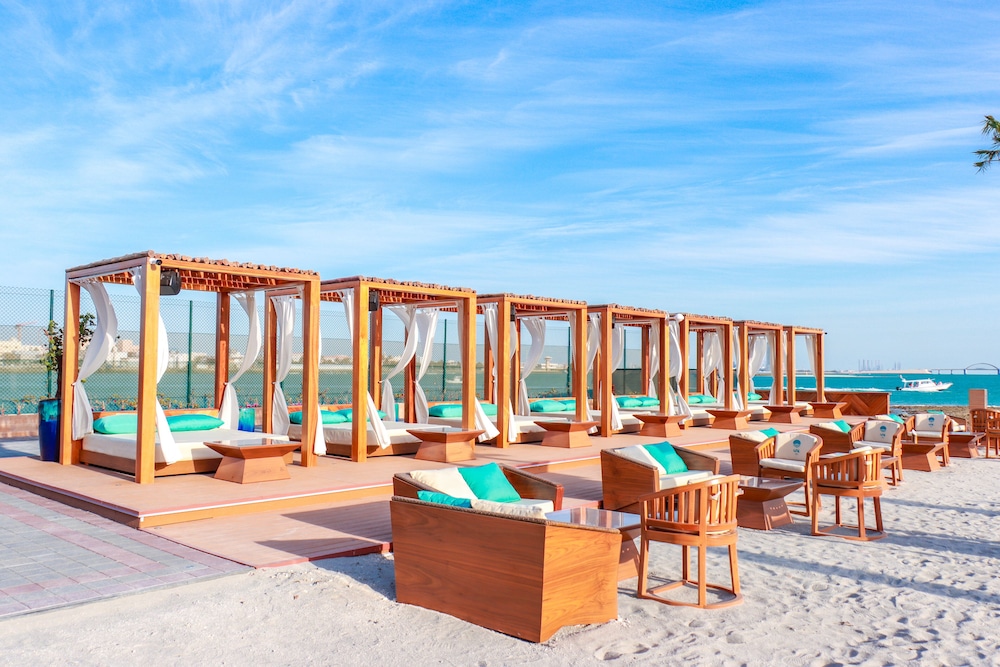 Elite Resort & Spa 64/73