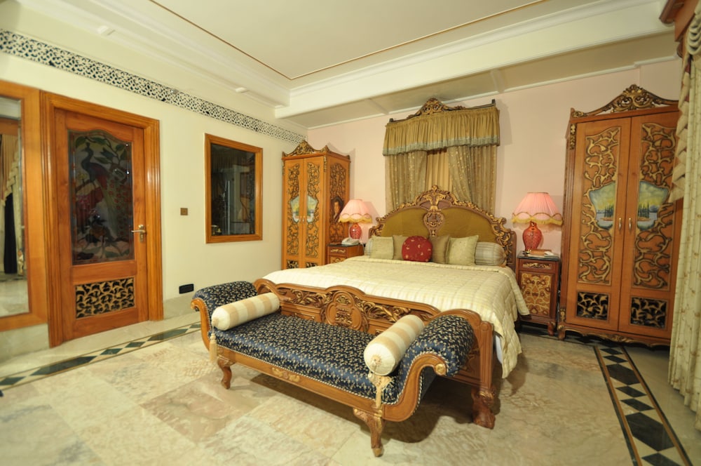 Shiv Vilas Resorts 16/59