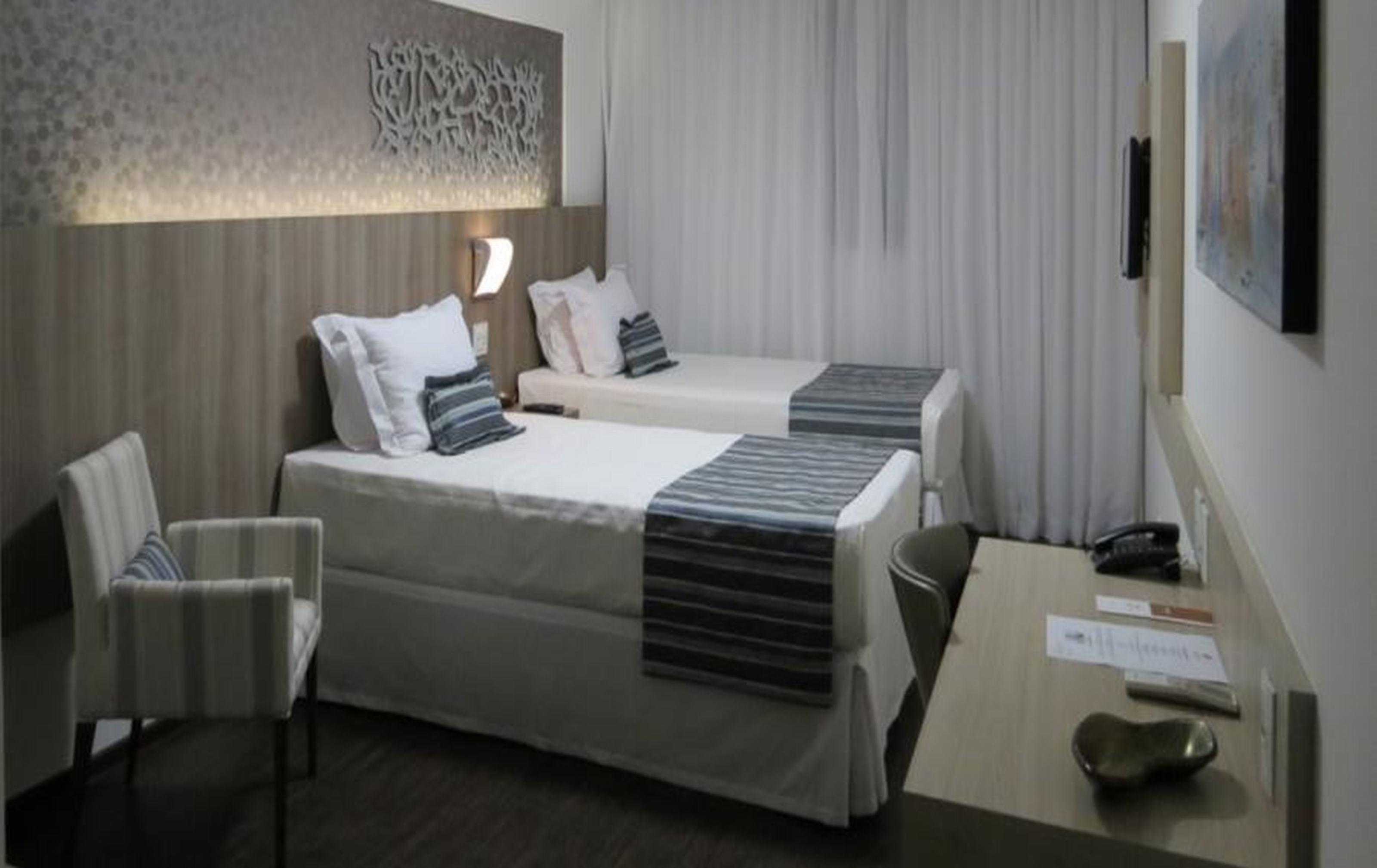 Luxury, Twin Beds