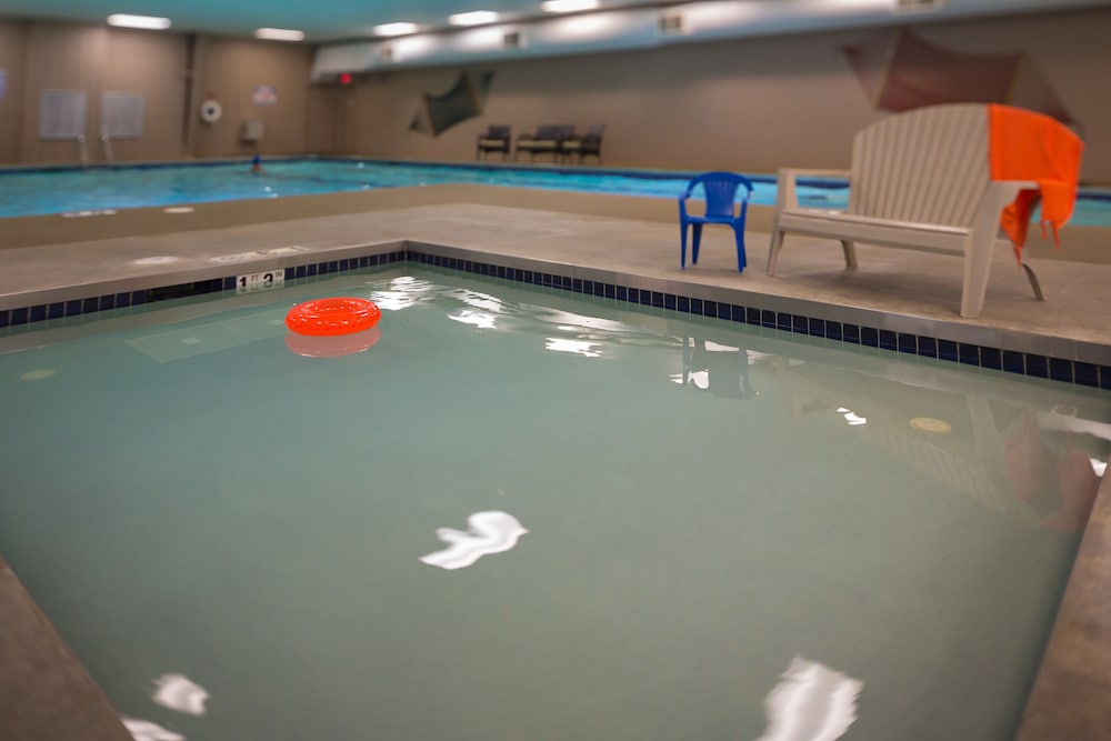 Tamarack Wisconsin Dells a Ramada by Wyndham 16/50