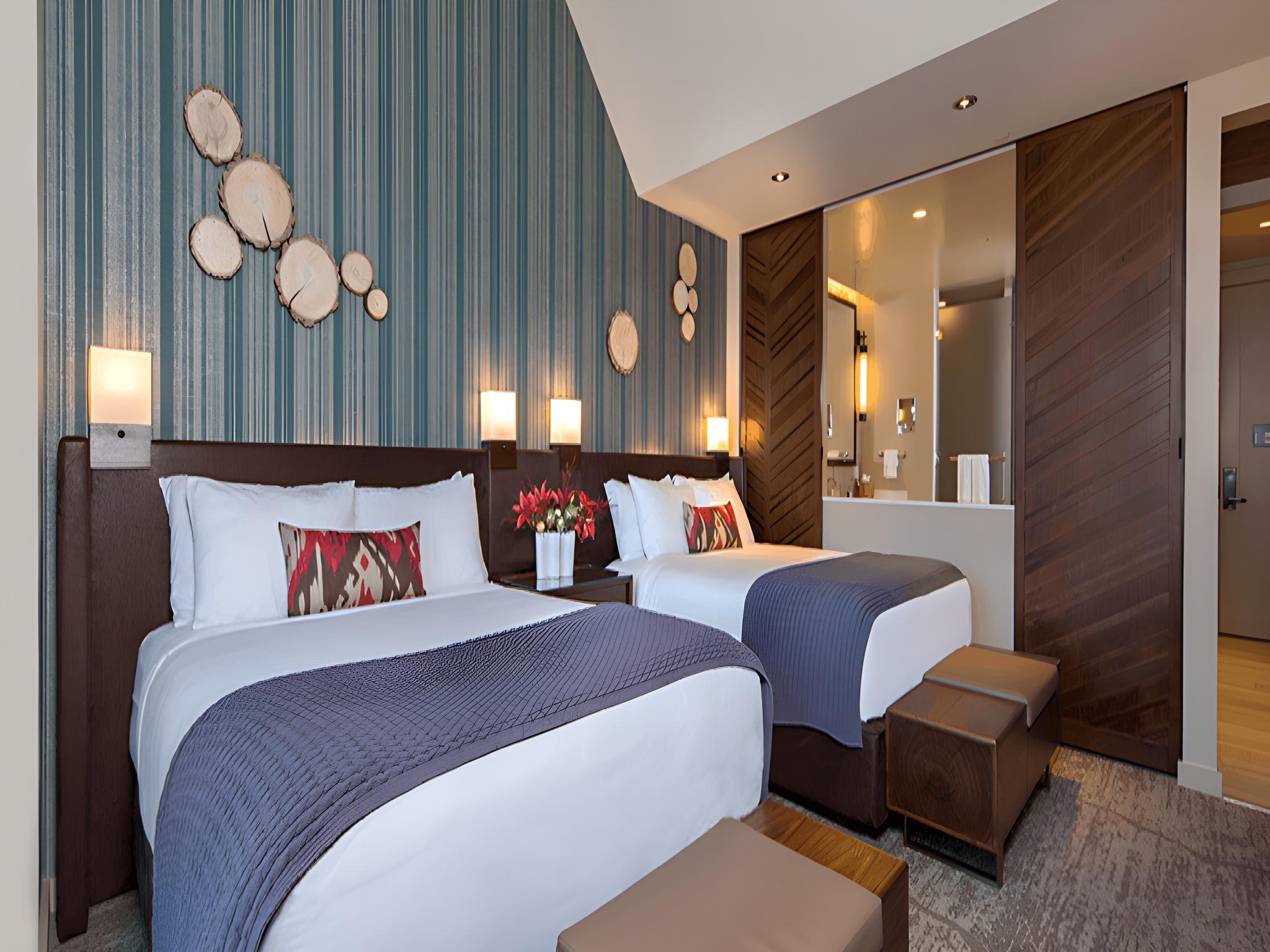 Tahoe, Queen Bed