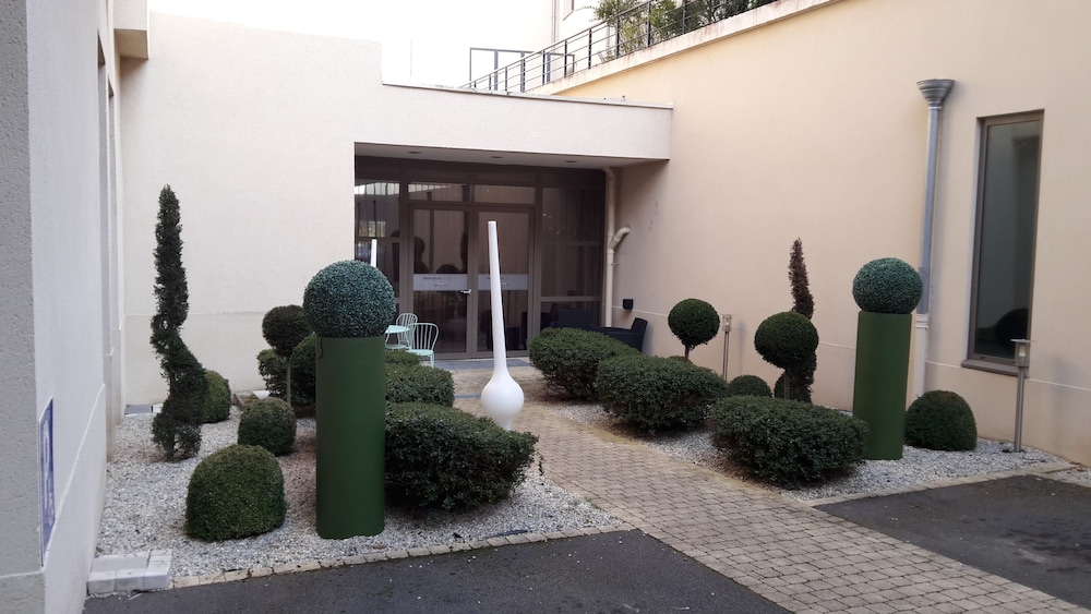 surroundings