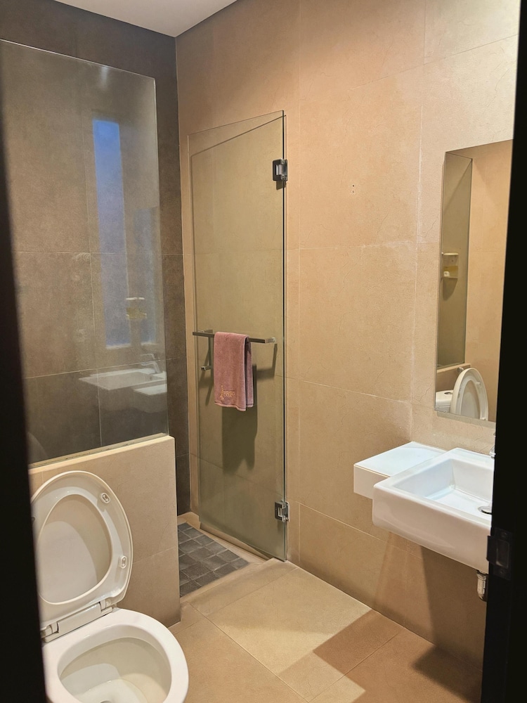 COZY Boutique Guest House 55/57