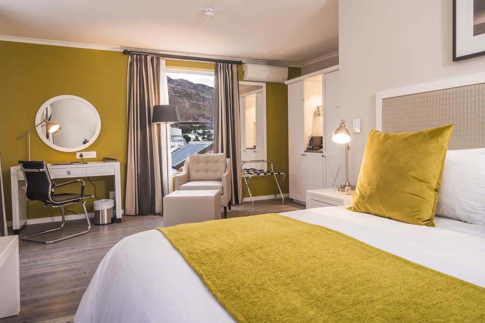 Simon's Town Quayside Hotel 20/60
