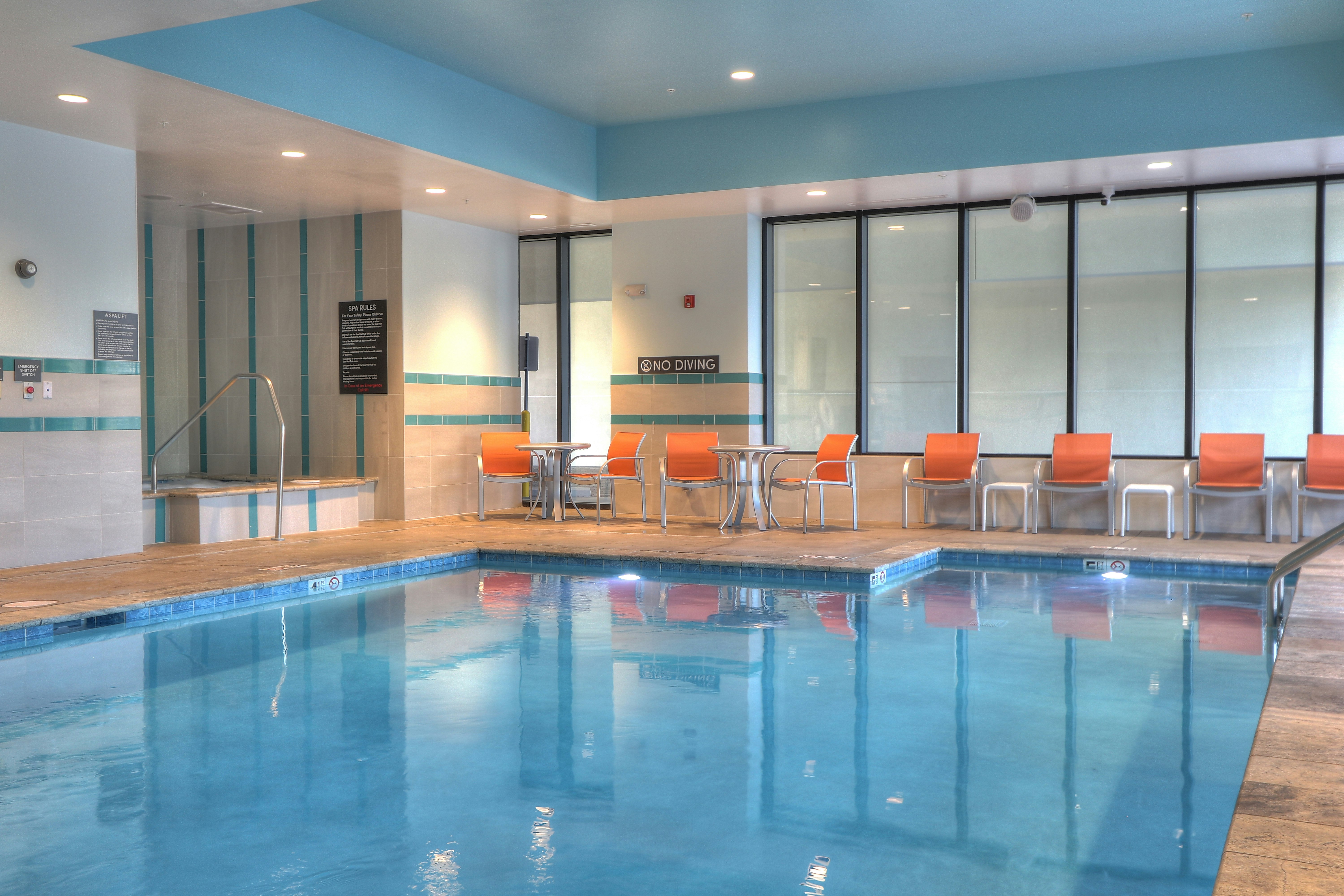 Holiday Inn & Suites Pigeon Forge Convention Center (ex Econo Lodge Hotel) 7/30