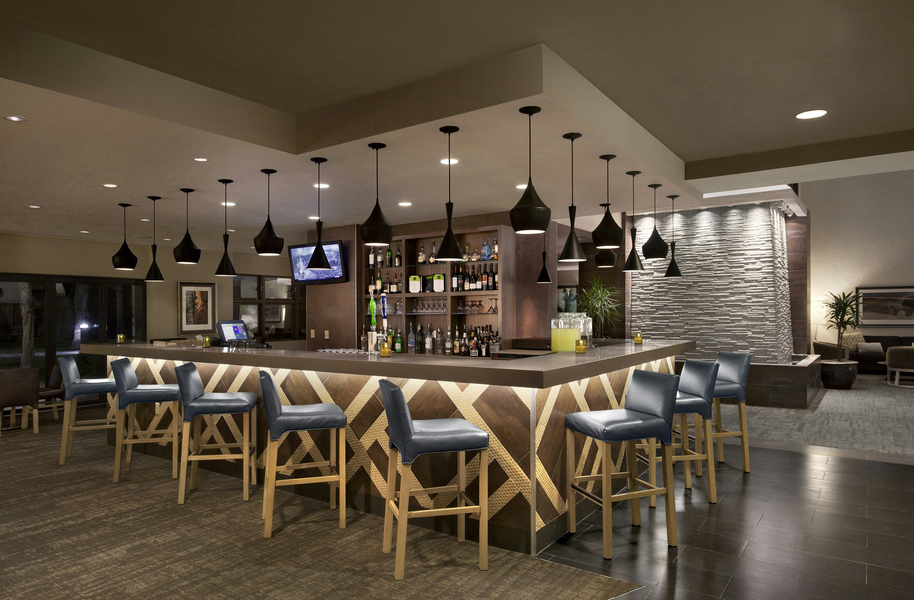 Embassy Suites by Hilton Phoenix Tempe 37/56