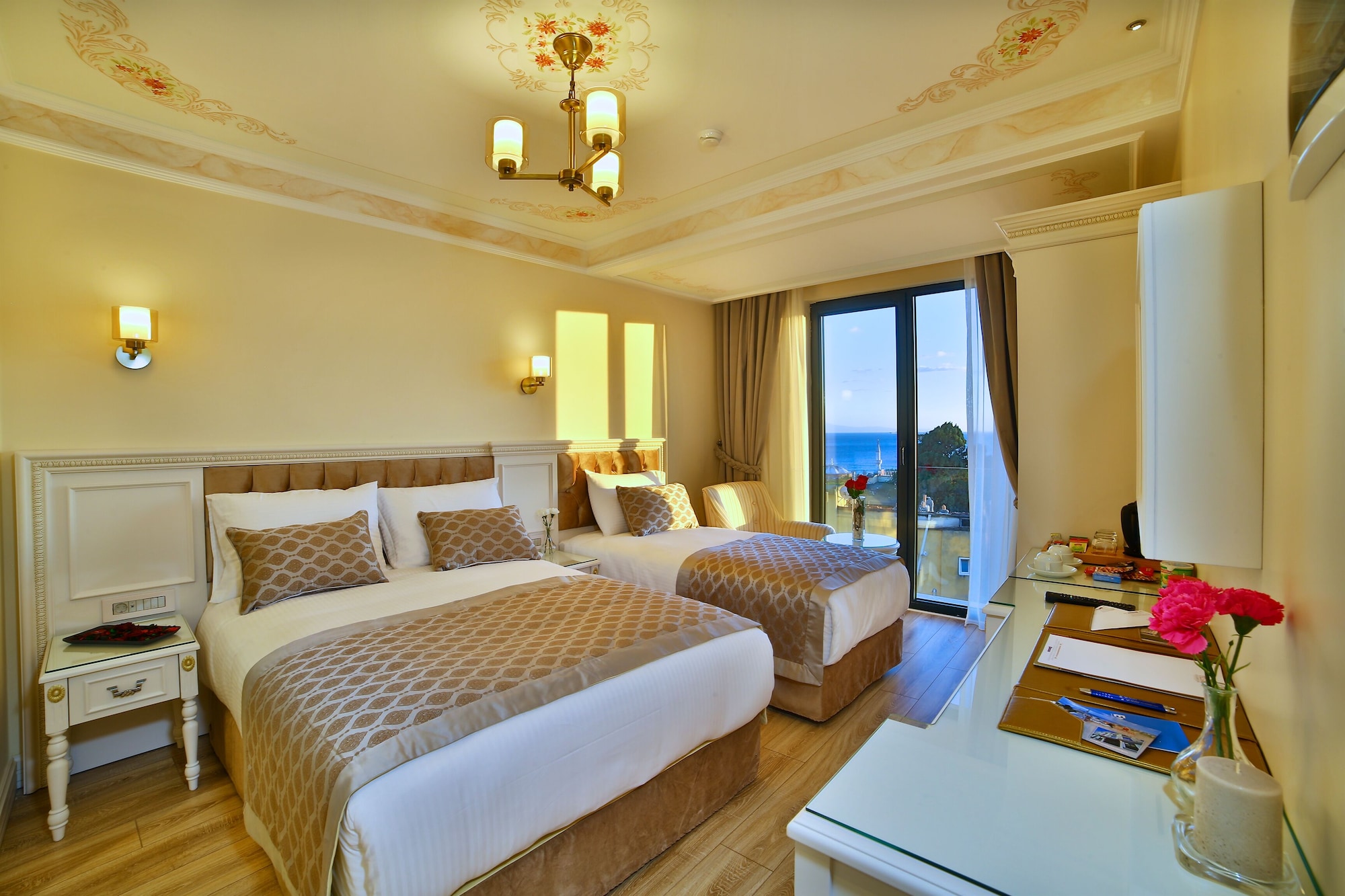 Comfort, 1 Double and 1 Single Bed, Sea View, Yilsam Sultanahmet Hotel 2/4