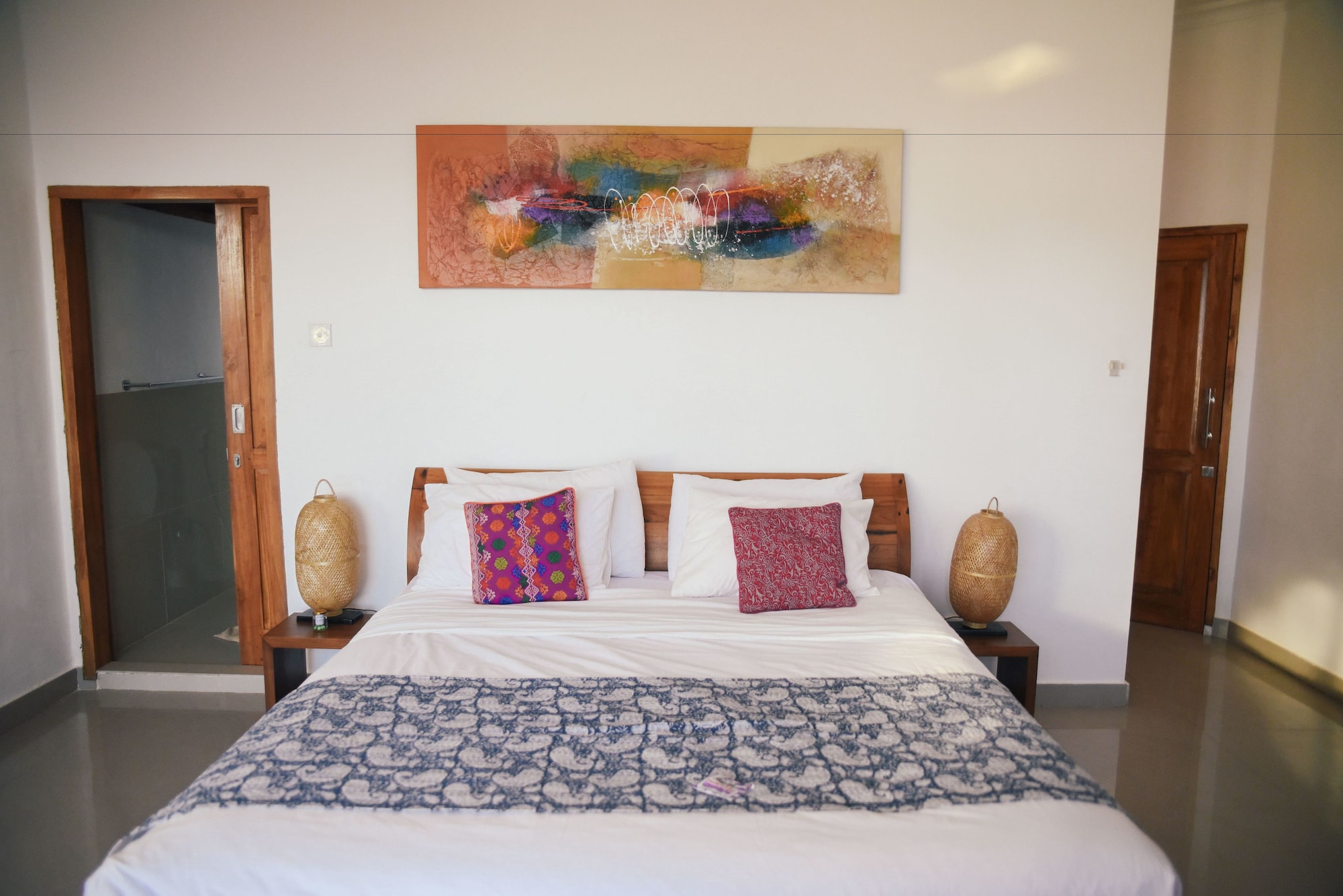 ROOM, TRIPLE, SEA VIEW