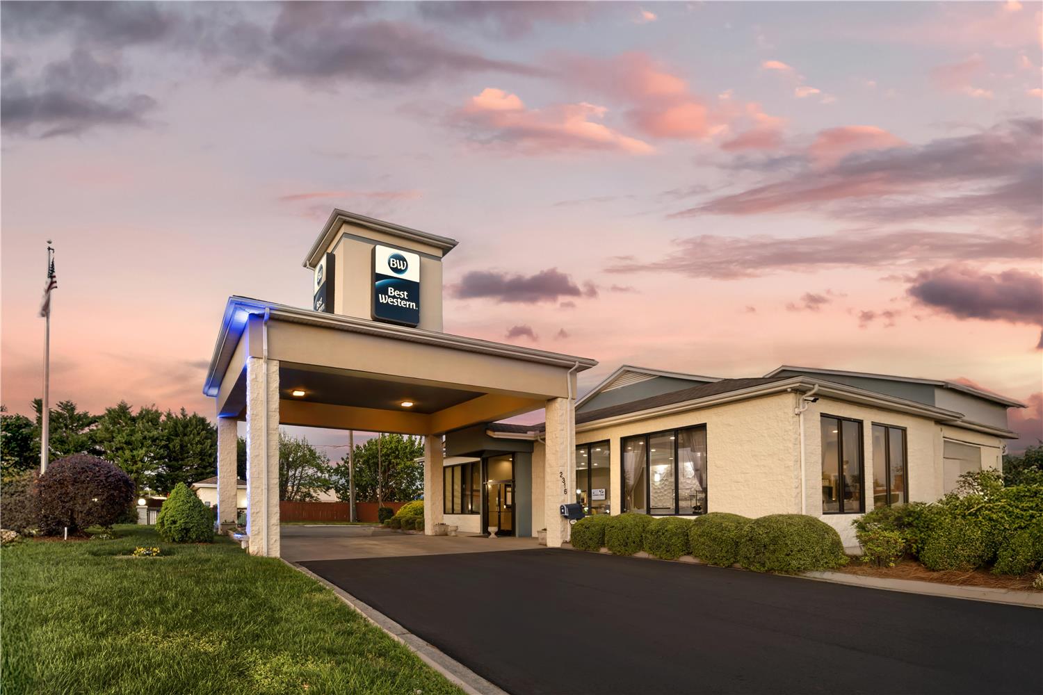 Best Western Inn & Suites Monroe 2/33