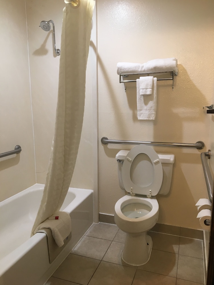 Days Inn by Wyndham Pocatello University Area 14/30