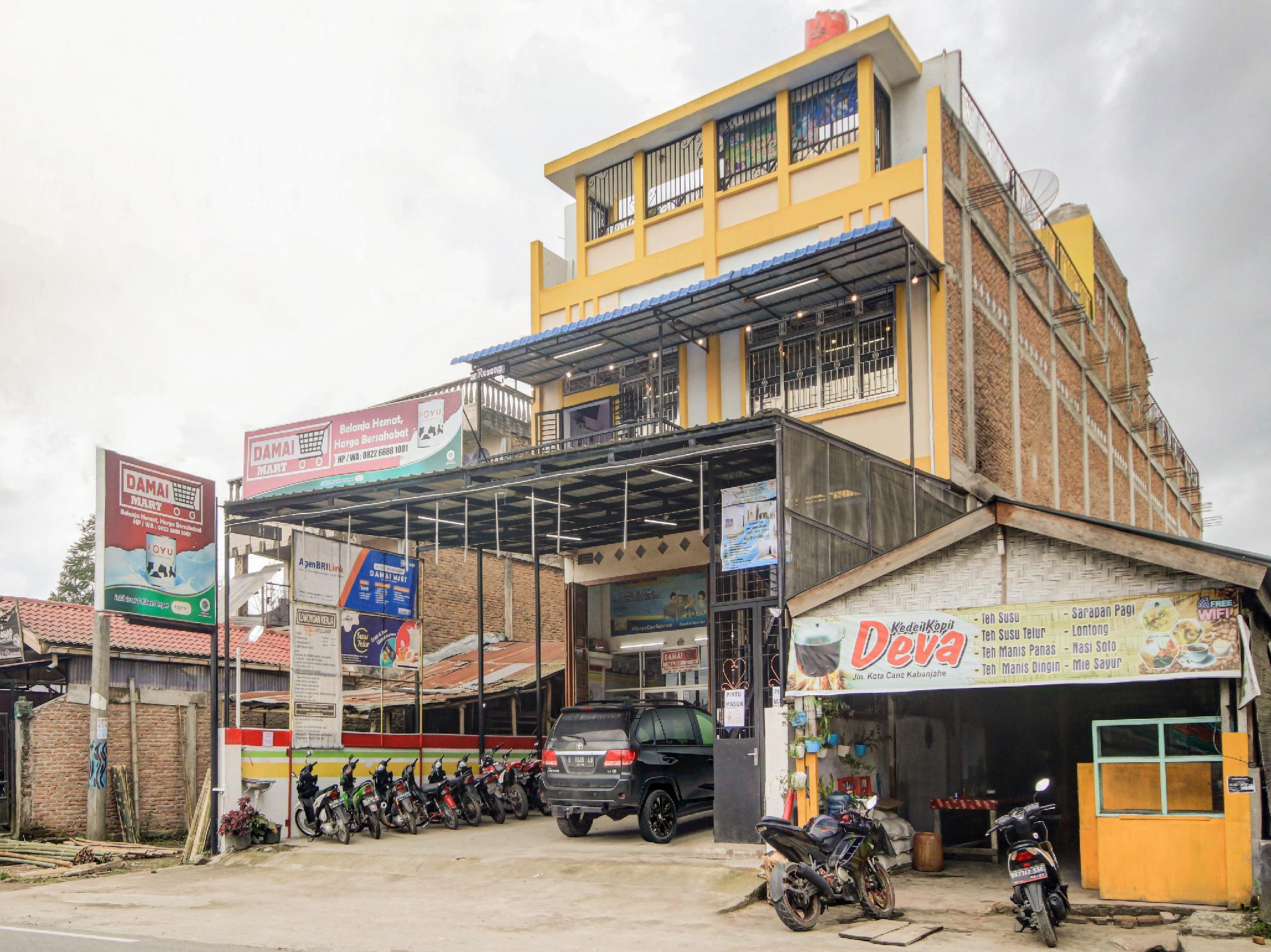 OYO 89995 Damai Guest House 13/15