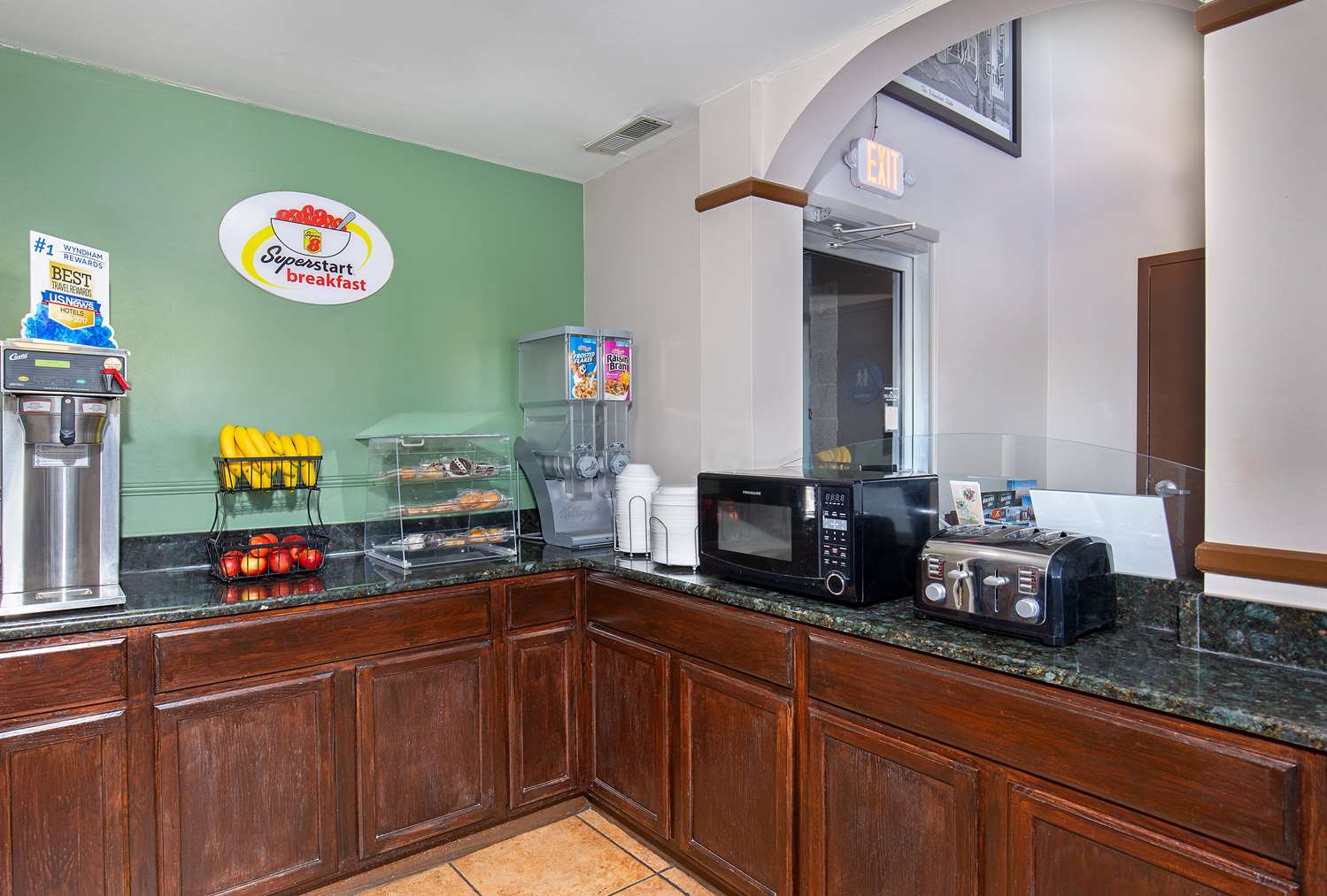 Super 8 By Wyndham Kingsport 5/25