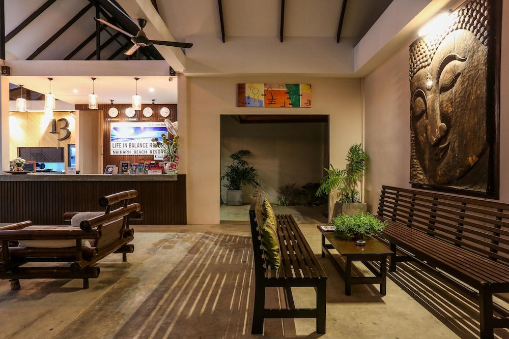 Naiharn Beach Resort 60/70