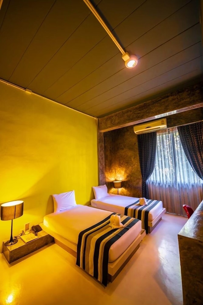 The B Ranong Trend Hotel 16/70