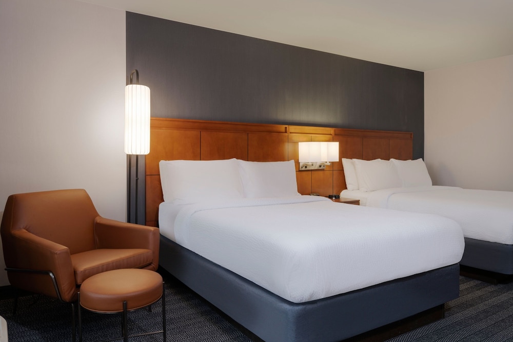 Room at COURTYARD COLUMBUS NEW ALBANY, NEW ALBANY - OH