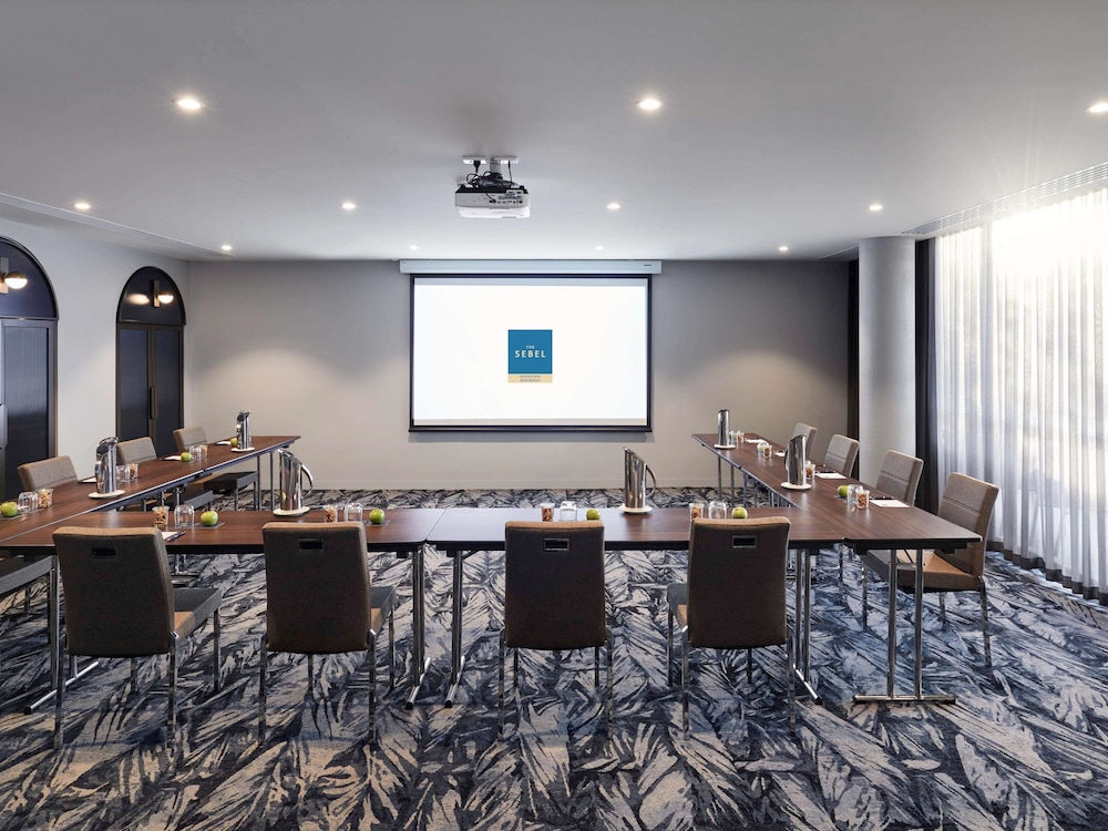 Rydges Ringwood 49/59