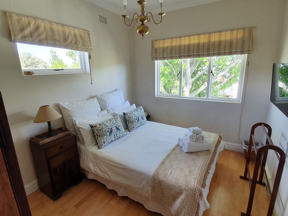 On Pinewood Guest House 9/47