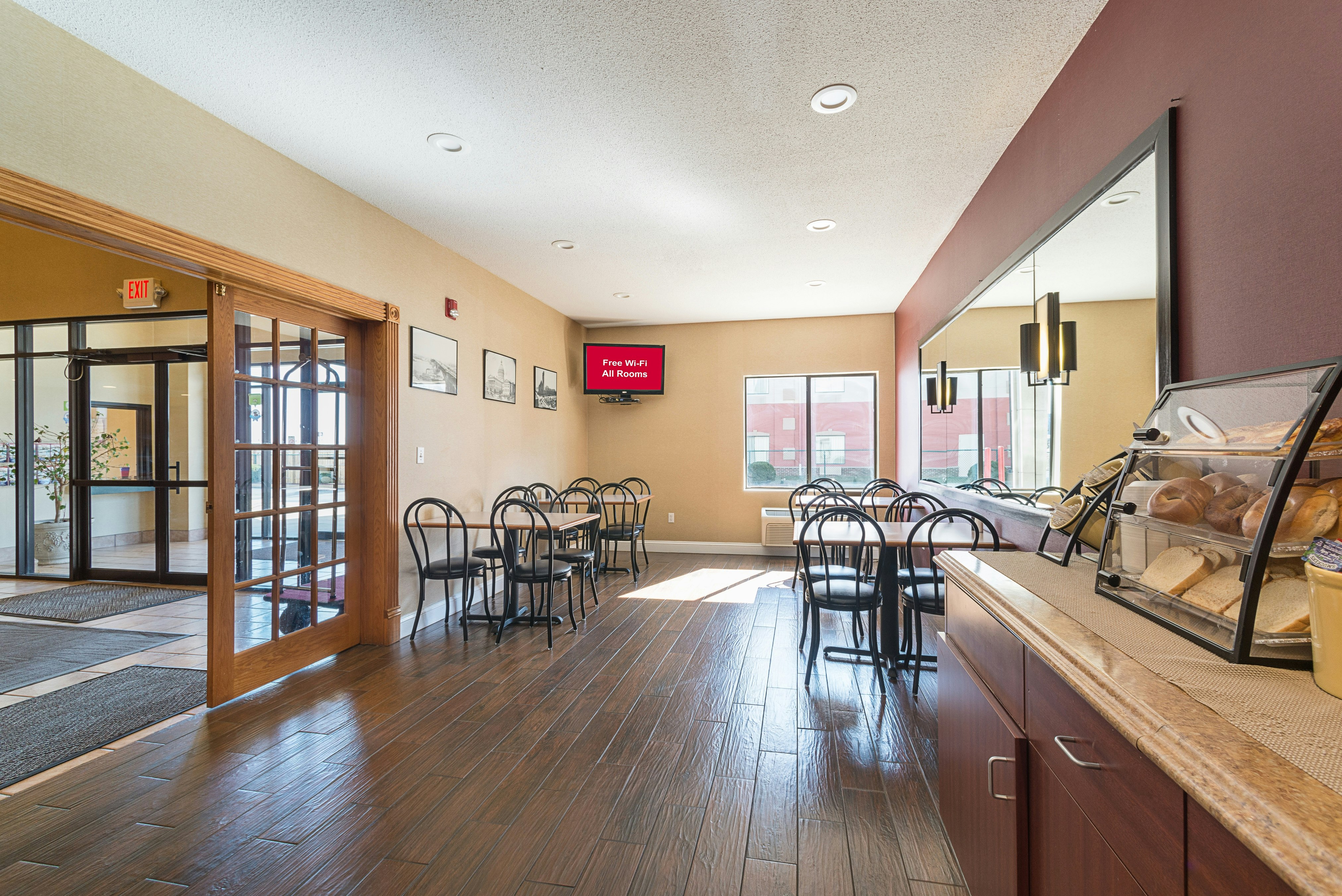 Red Roof Inn St Louis - Troy, IL 35/47