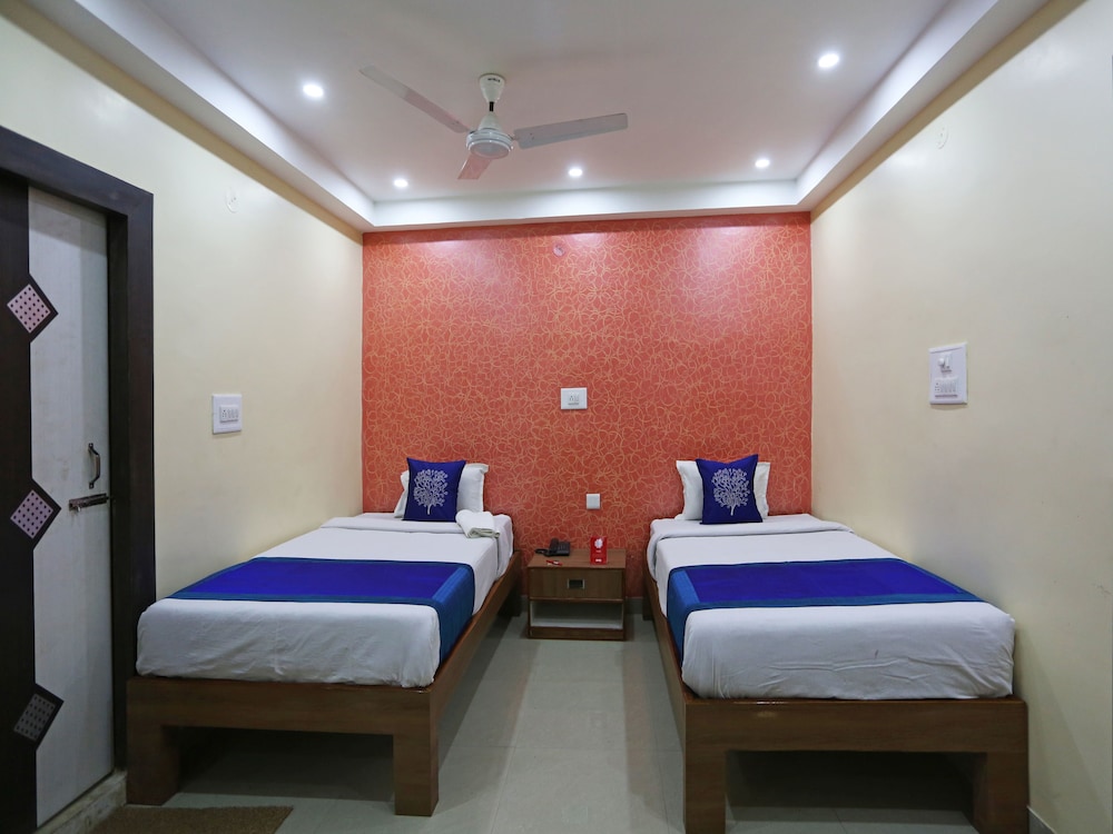 Oyo 4101 Hotel D P International 10/14