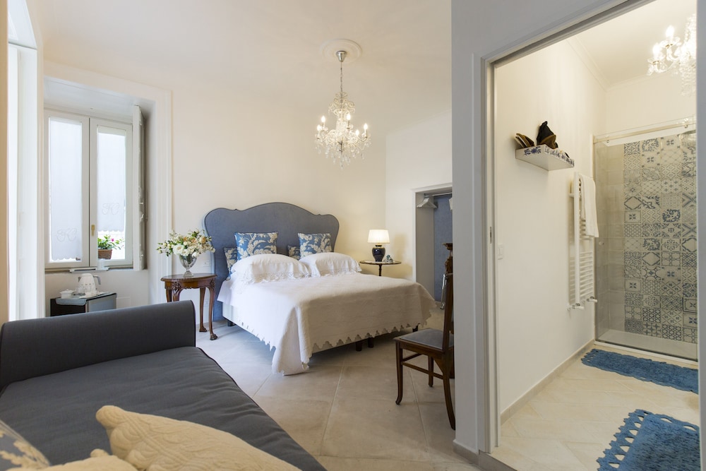Palazzo Cacace 25/50