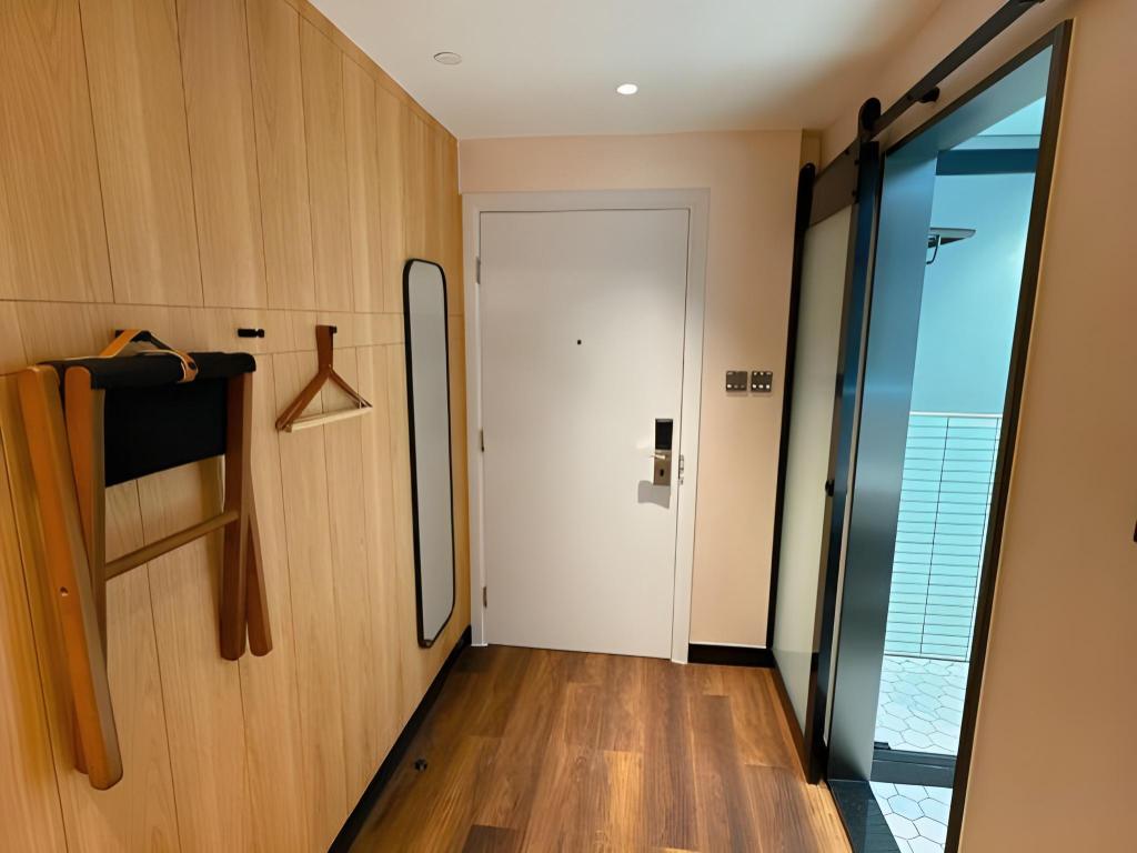 Loft, Double and Twin Beds, Harbour Bay Hotel 6/8