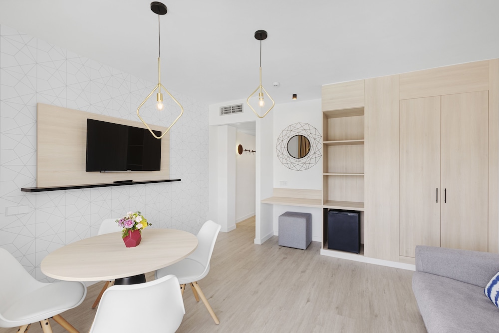 Palmanova Suites by TRH 32/46