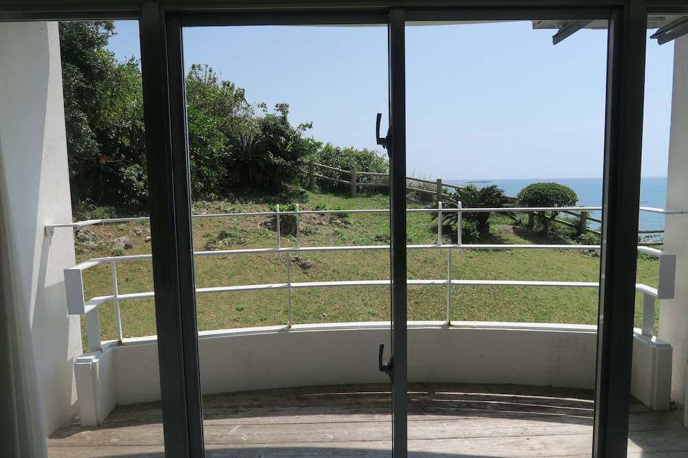 Hotel Hamahigashima Resort 68/70