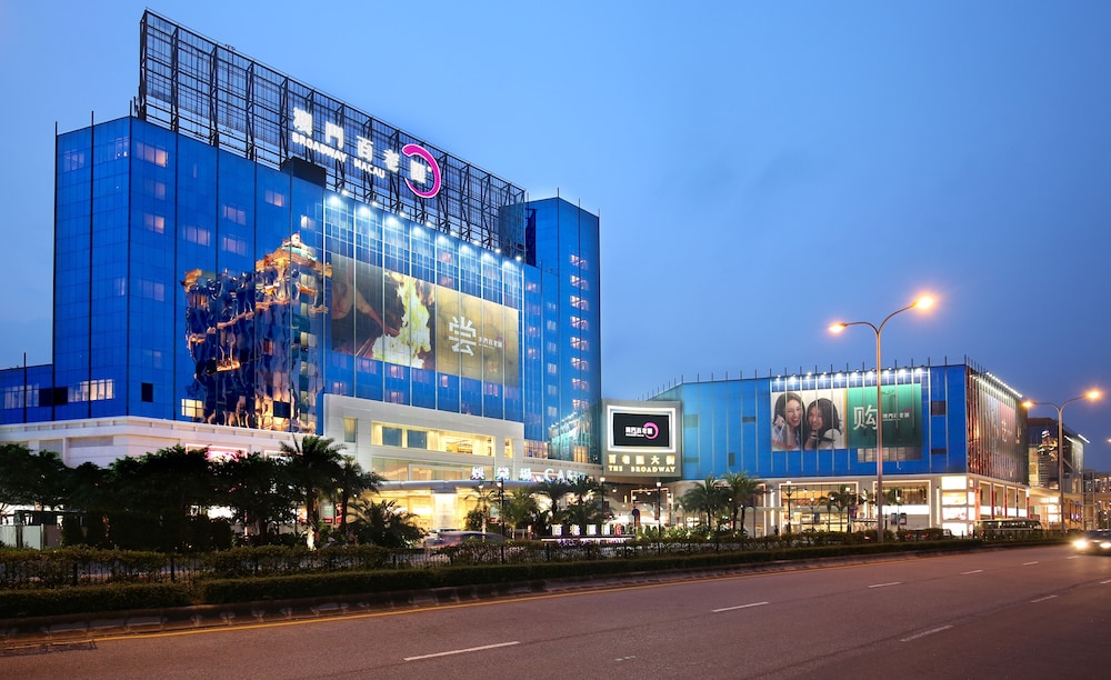 Broadway Macau 4/50