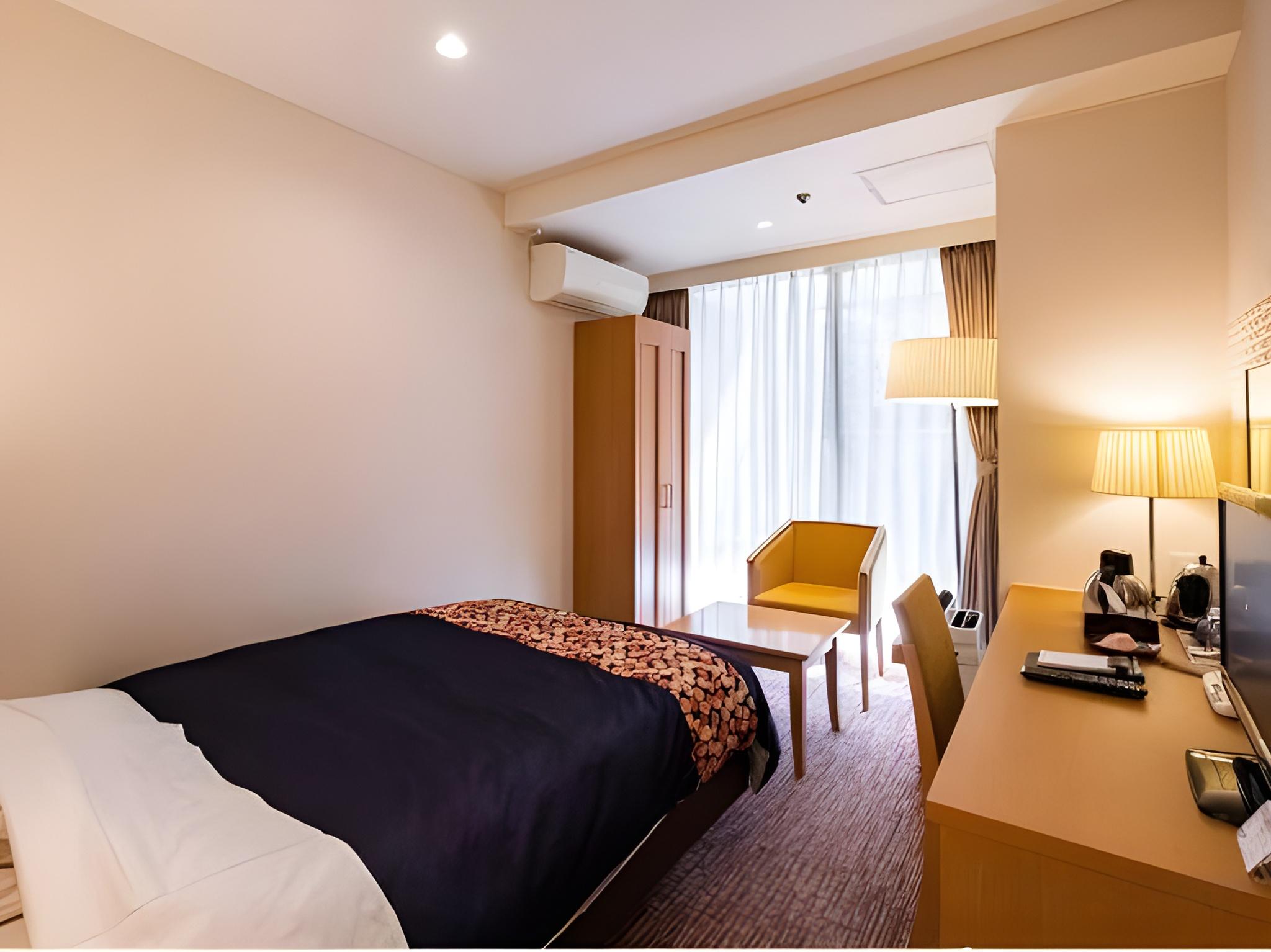 Semi Room, Western, Single, Double Bed