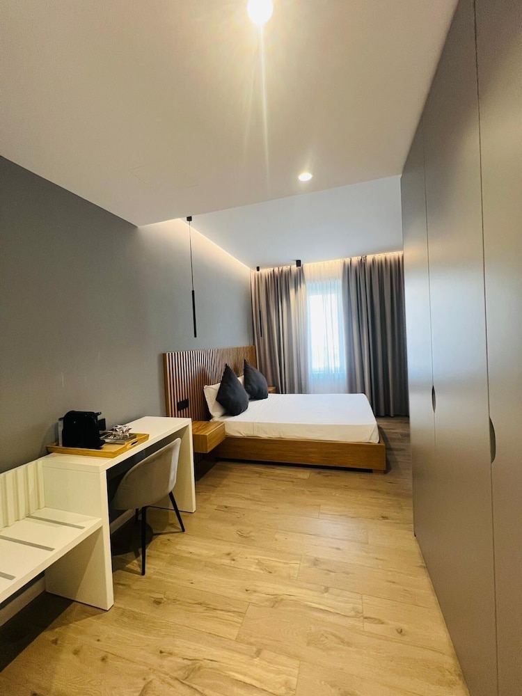 La Chambre Milano 36/66