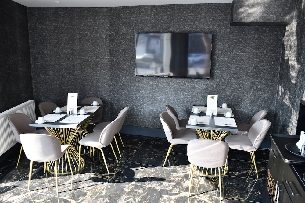 Hmz Luxury Hotel 22/29