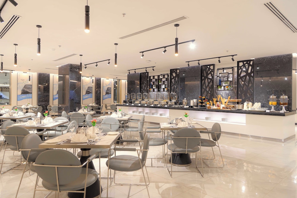 فندق ساس(Four Points by Sheraton Hafar Al Batin) 35/44