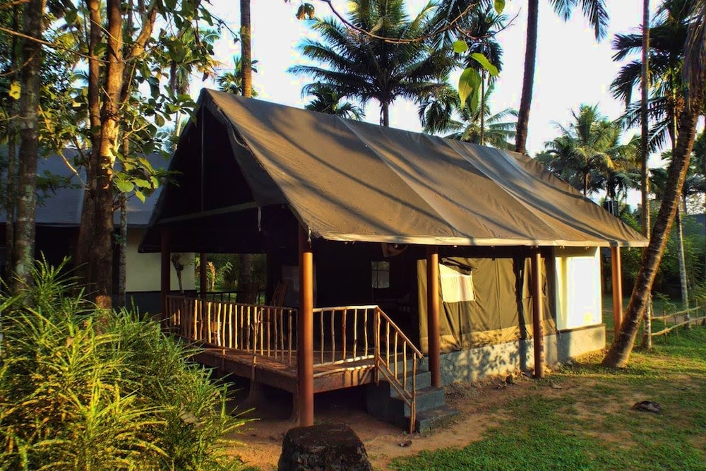 Amritara Riverside Luxury Tents in Kothamangalam