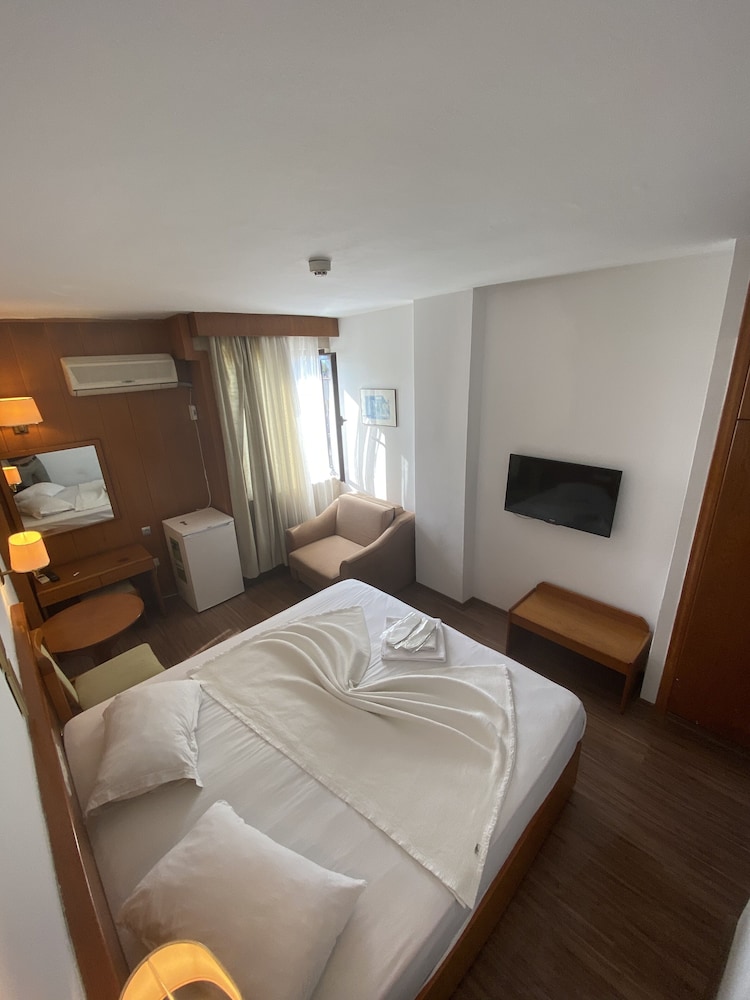 Hotel Guleryuz 12/48