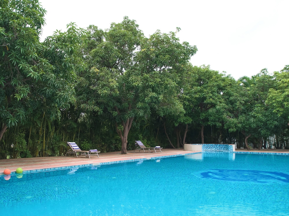 Lords Resorts Sasan Gir 32/36