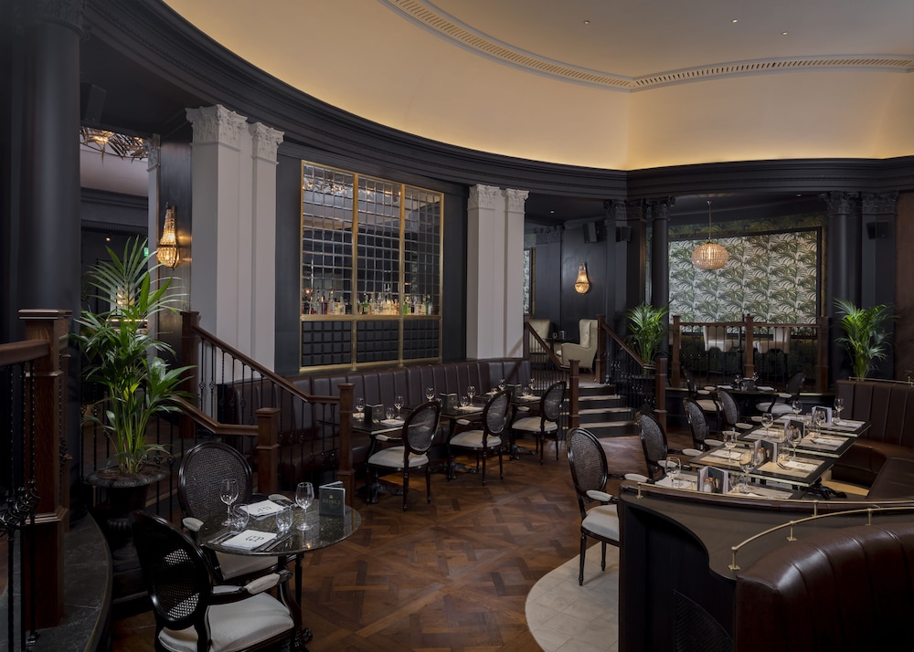 The Queens Hotel 45/59