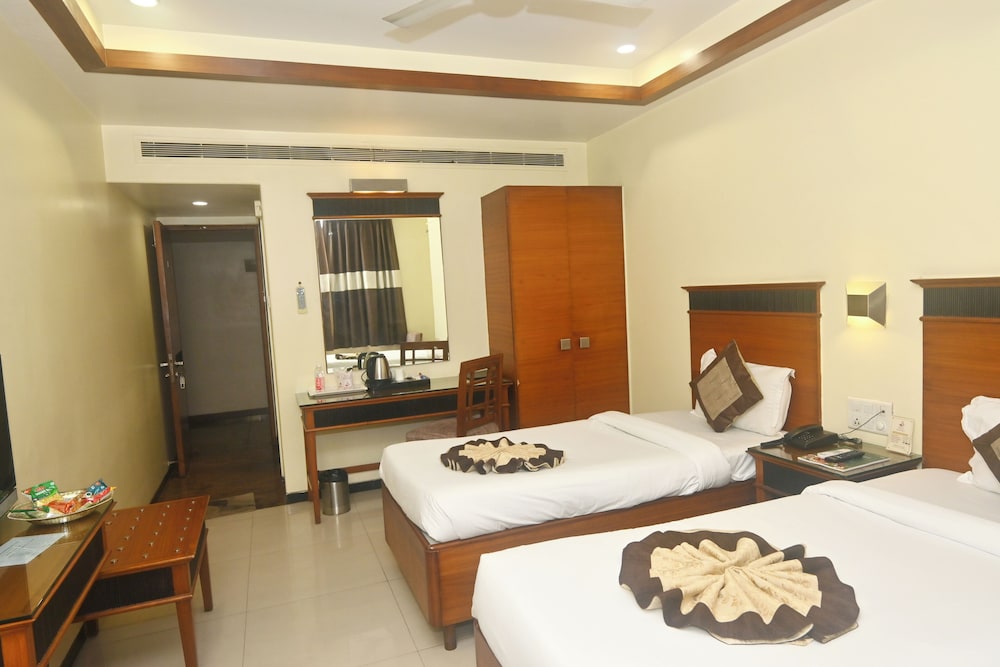Hotel Simran Heritage Pvt. Ltd. 25/55
