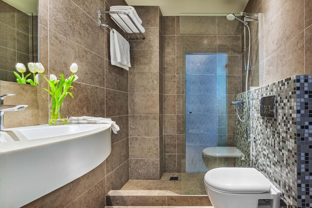 Ammon Zeus Luxury Beach Hotel 50/51