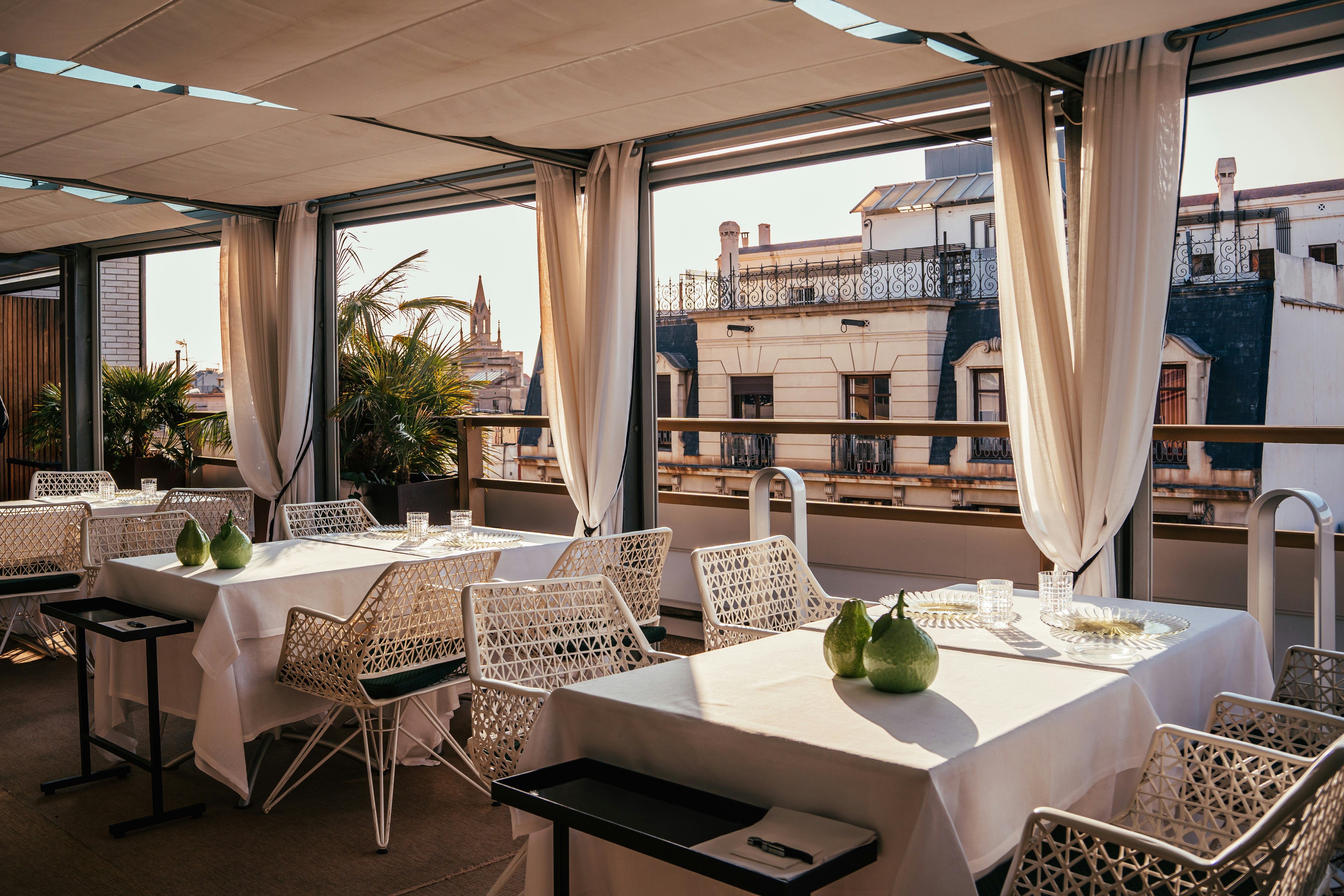 Claris Hotel and Spa 58/69