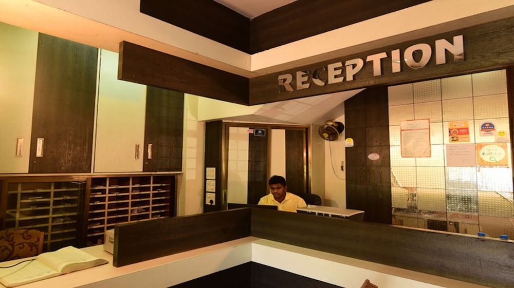 Hotel Ashlesh 4/39