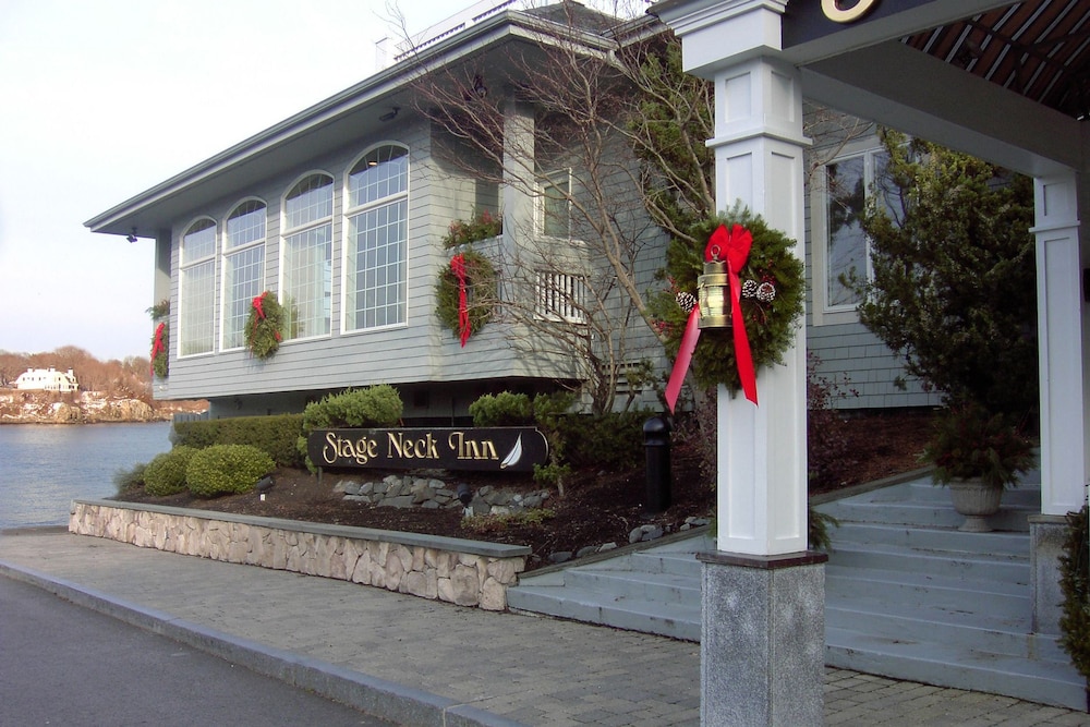 Stage Neck Inn 65/75